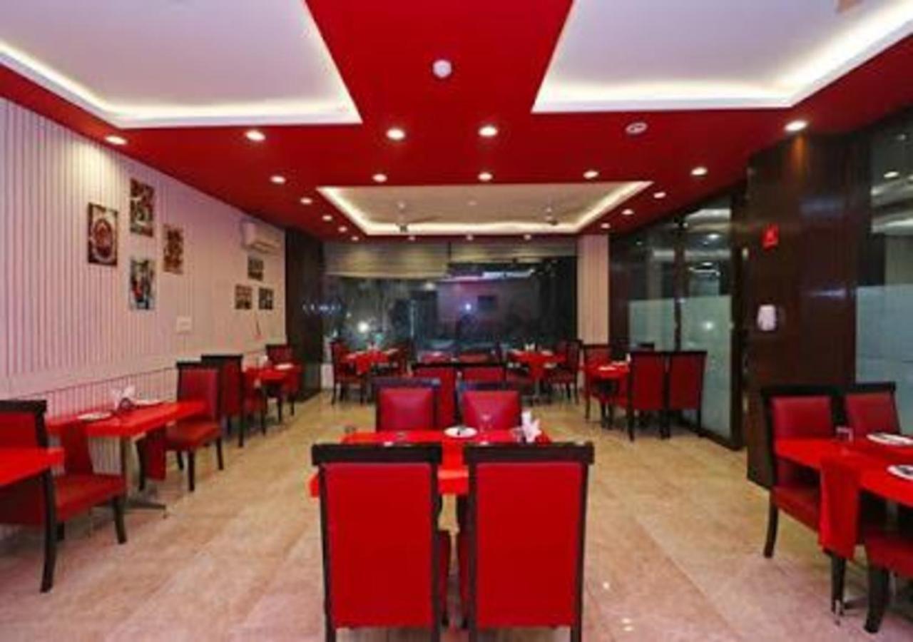 Hotel Loto - Sector 66 Noida Esterno foto